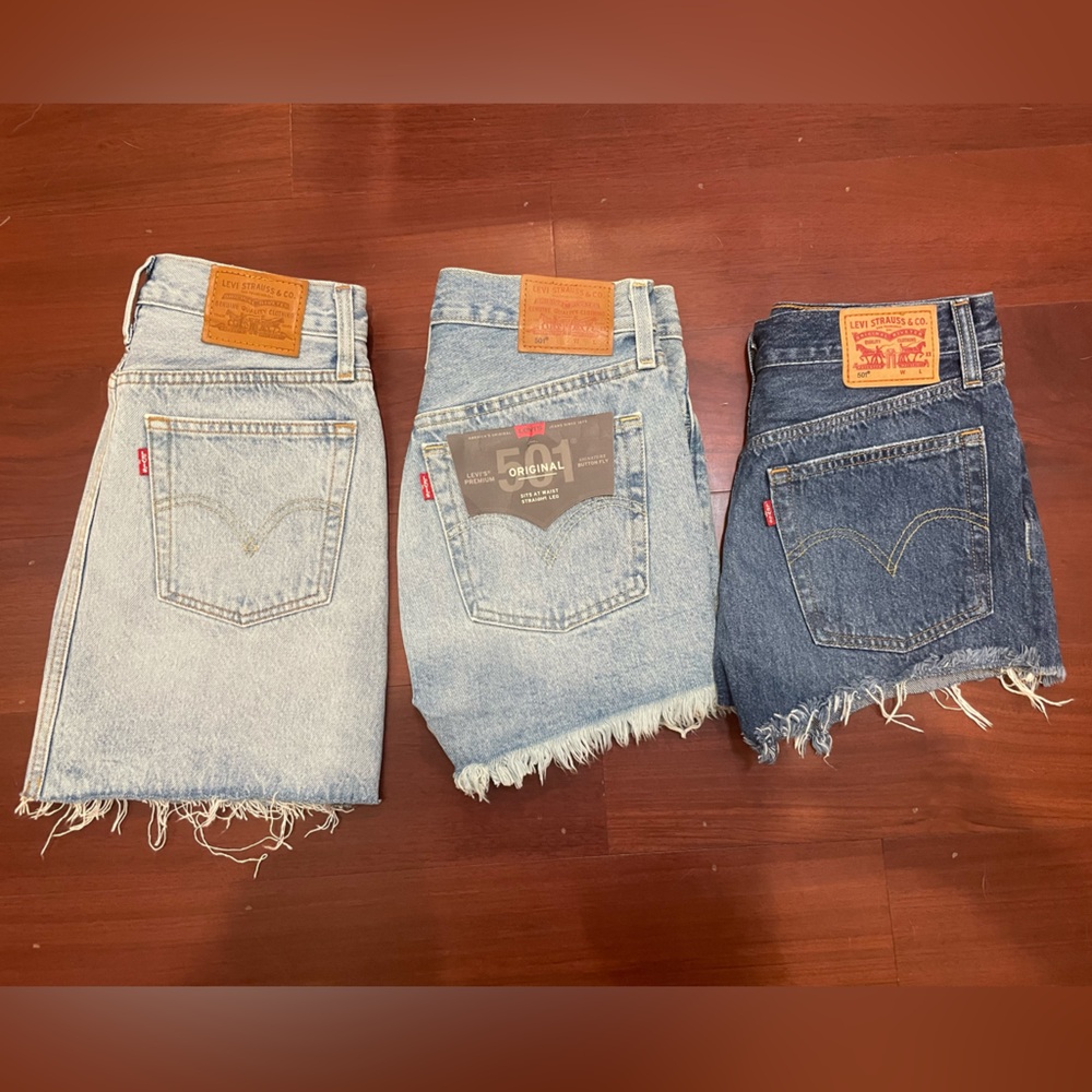 Levi’s bundle size 25